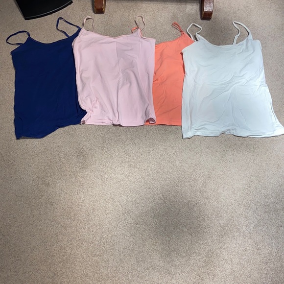 bundle of 4 old navy camisole tank tops - Picture 3 of 7
